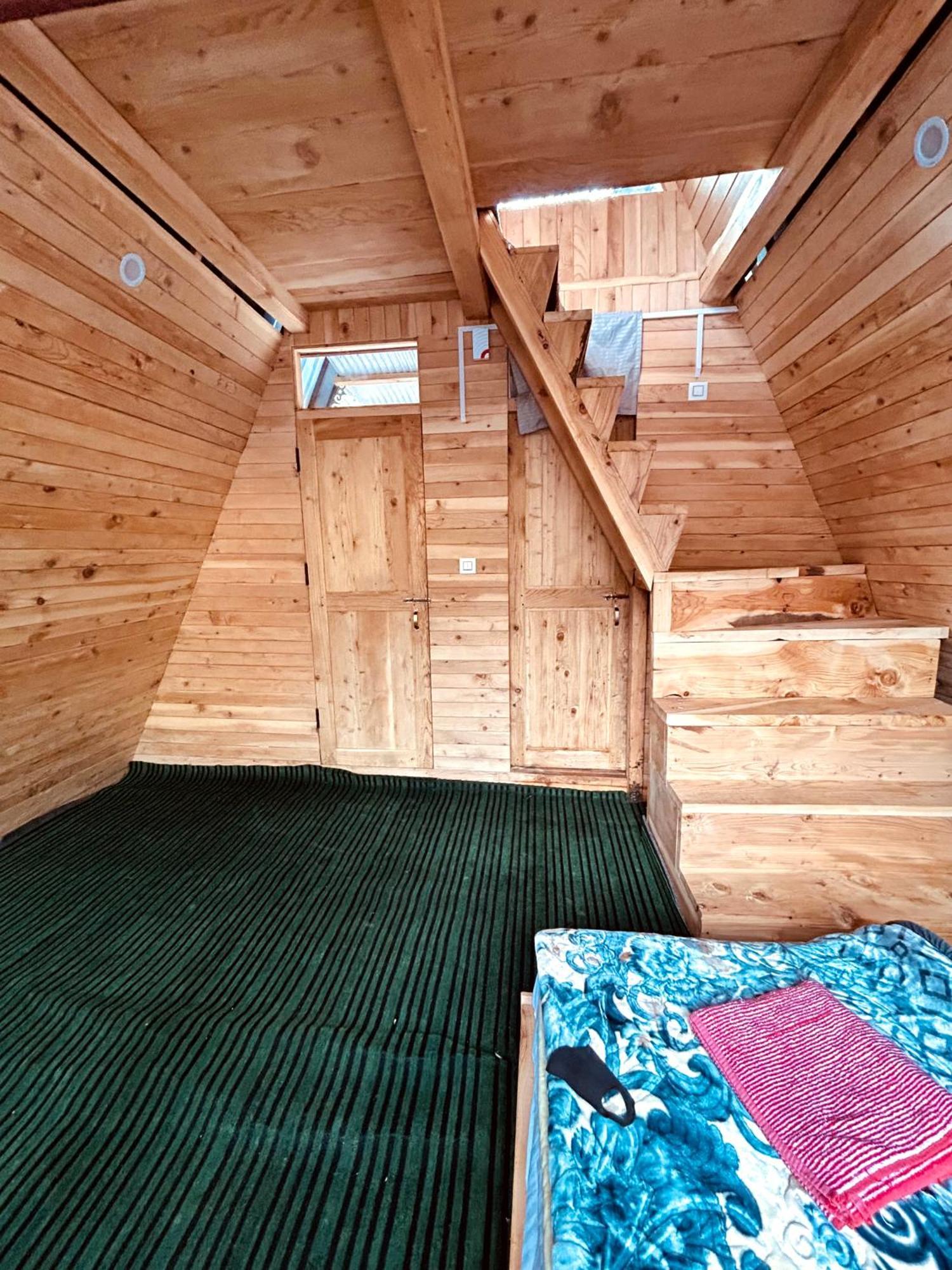 Tree Hub Jibhi Apartment Ngoại thất bức ảnh