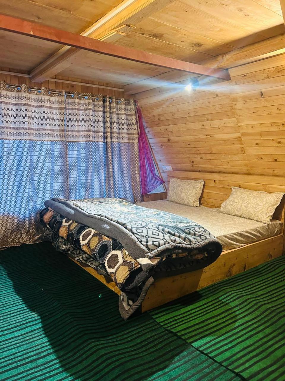 Tree Hub Jibhi Apartment Ngoại thất bức ảnh